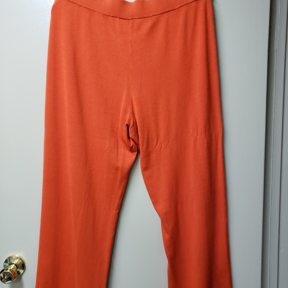 Relaxed Fit Ladies Elastane Waist Pants- Size XL - Picture 2 of 4